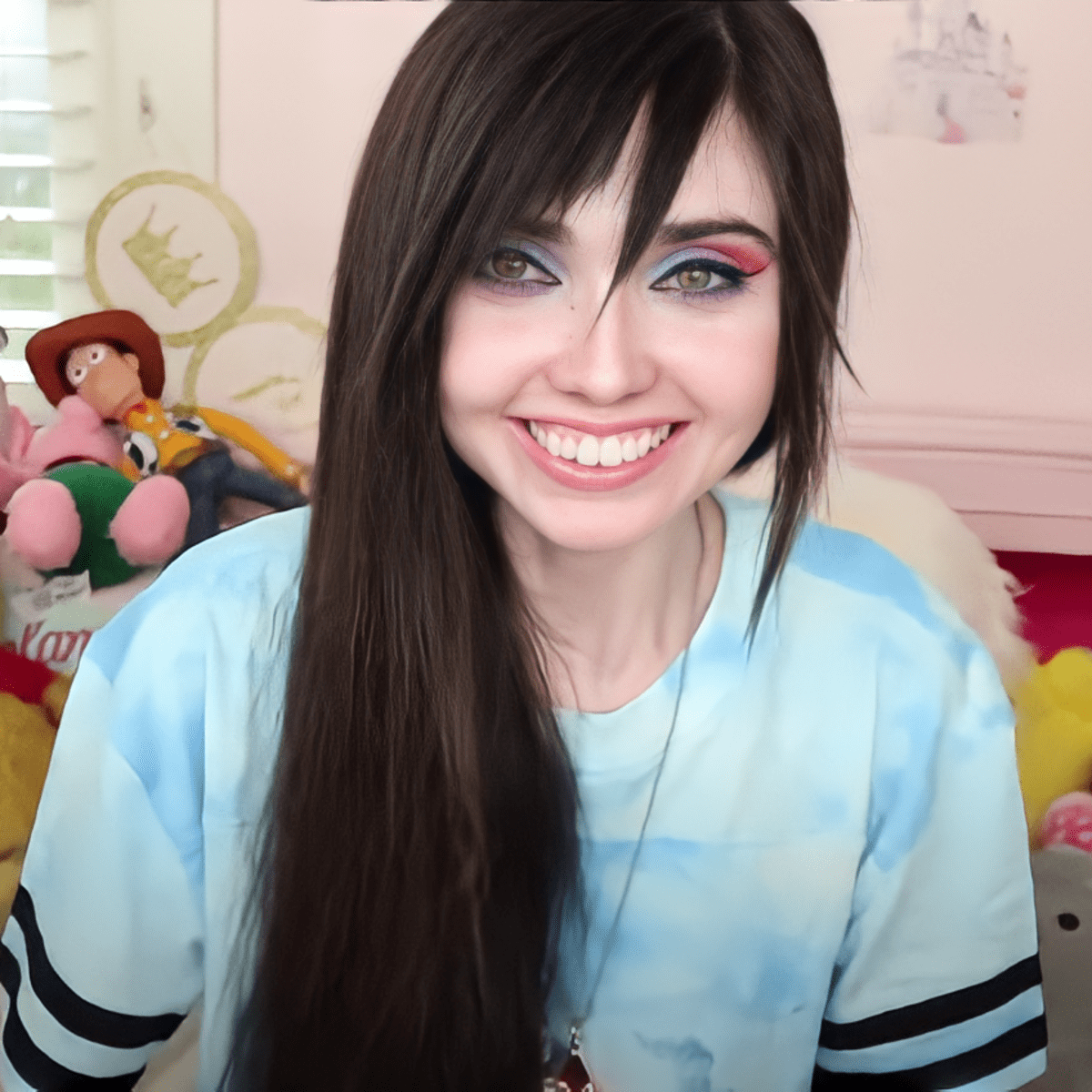 grave sneen Tag telefonen Journal Entry: Eugenia Cooney - HubPages