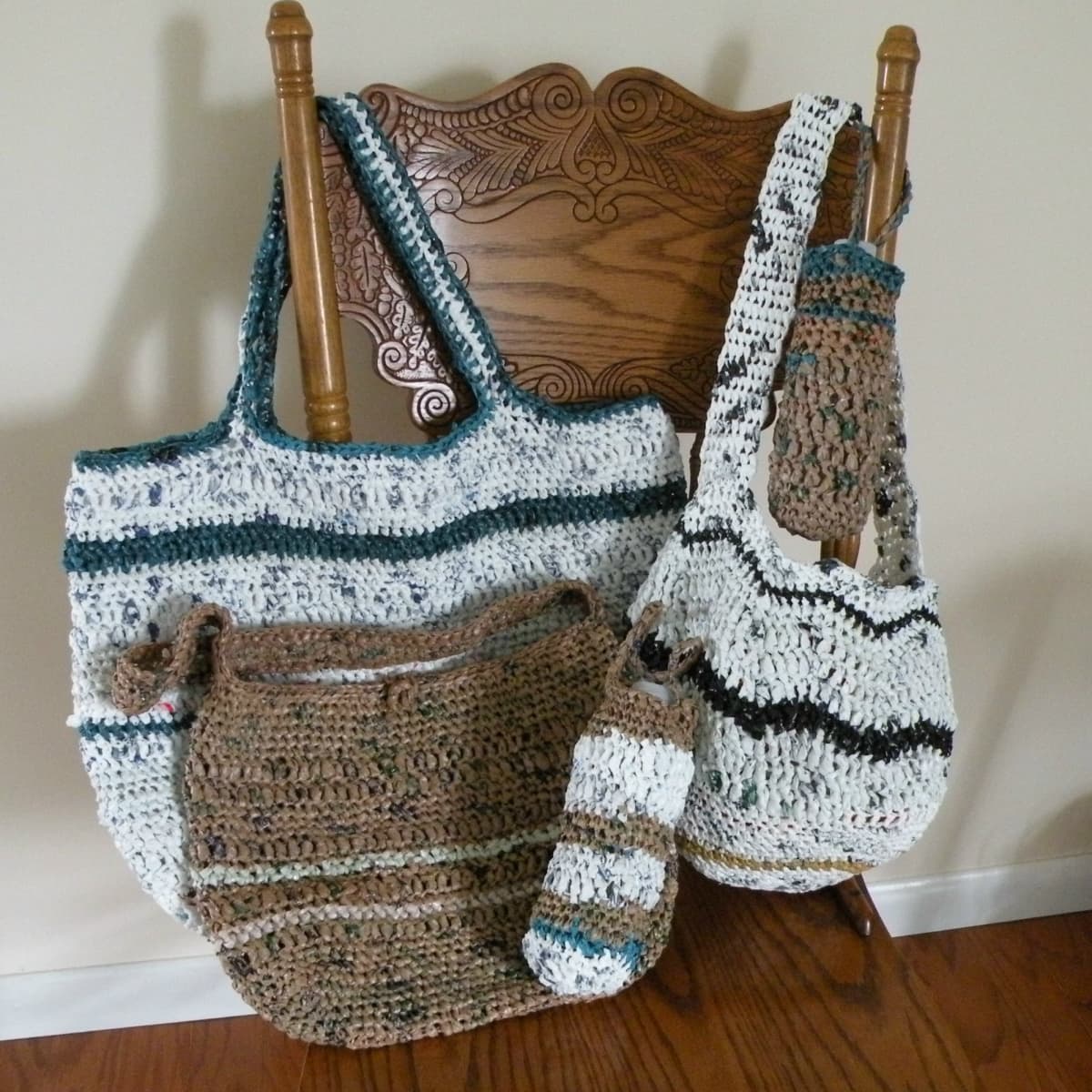 Crochet Fun Beach Bags and Totes From Recycled Plastic Bags