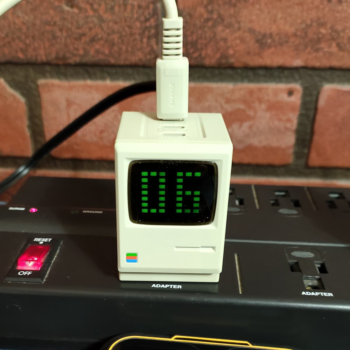 Review of the SHARGEEK Retro 67W Charger With Power Display 