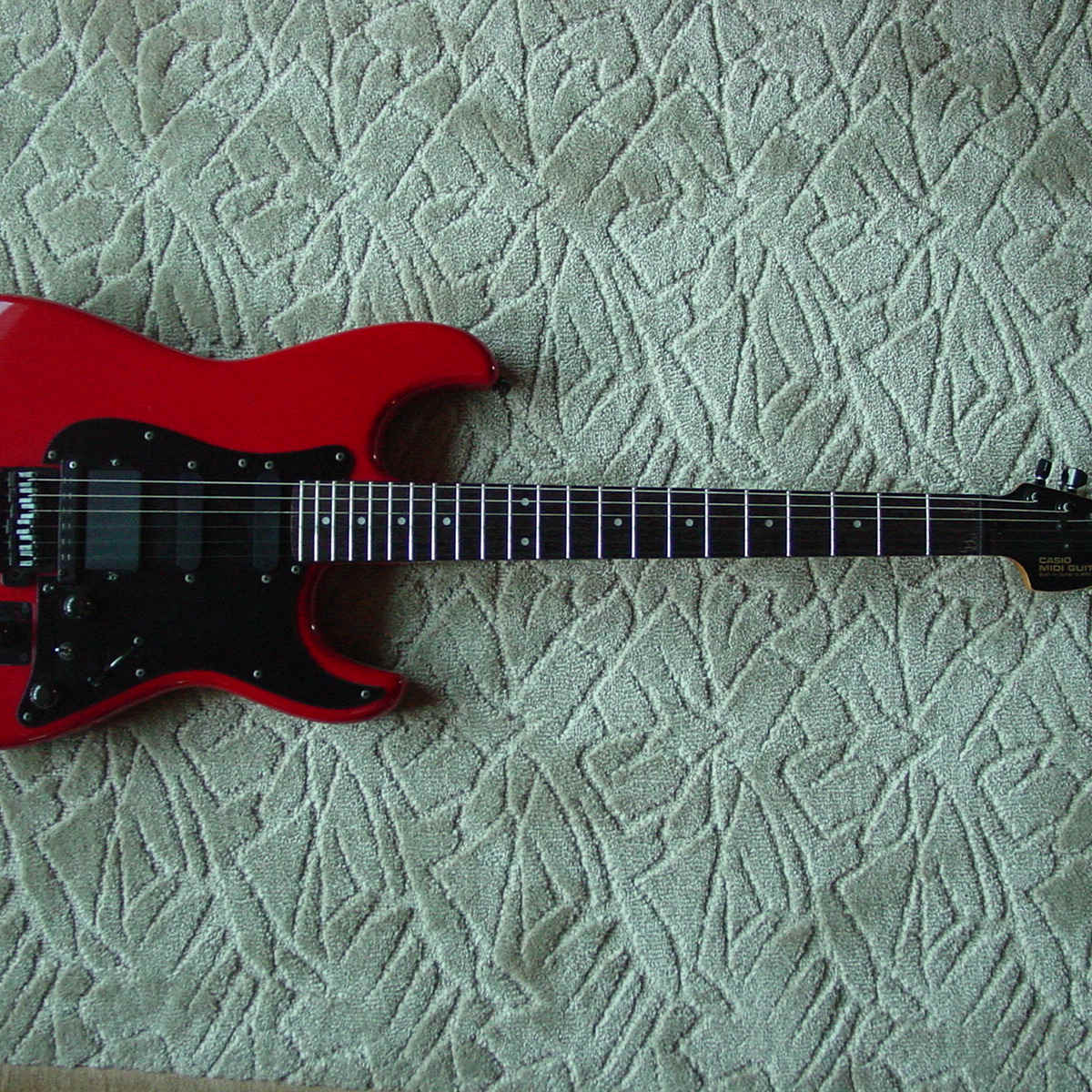 the-casio-midi-guitar-model-mg