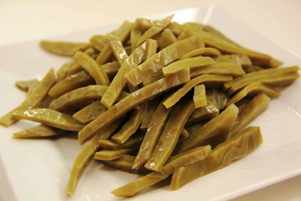 How to Harvest, Prepare, and Eat Prickly Pear Cactus Delishably