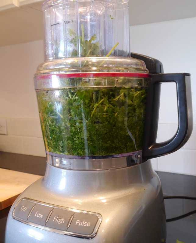 Zhug (Skhug) Recipe Yemeni/Israeli Hot Sauce Delishably