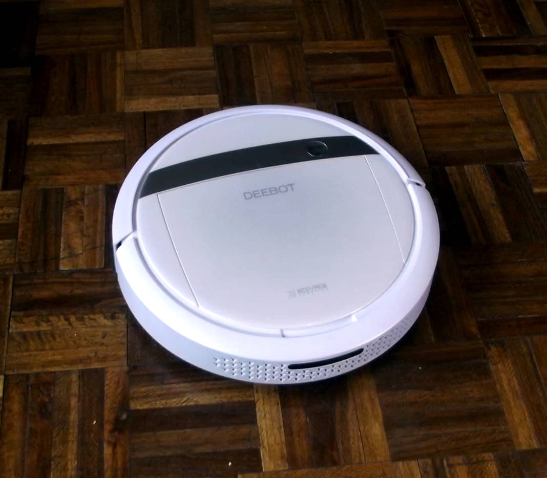 Review of the Ecovacs Deebot M88 Robotic Vacuum Cleaner - Dengarden