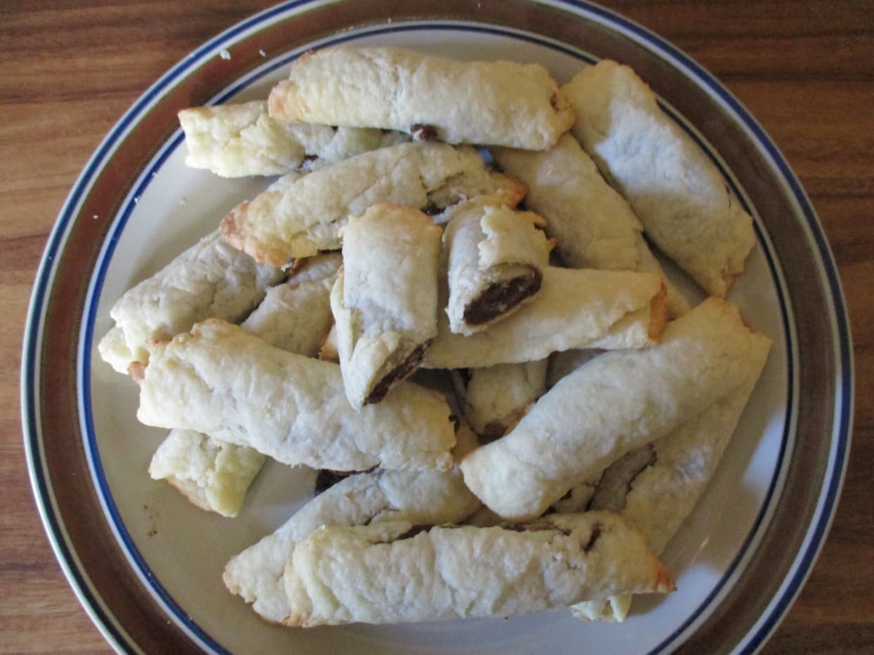 how-to-make-nut-rolls-from-scratch-delishably