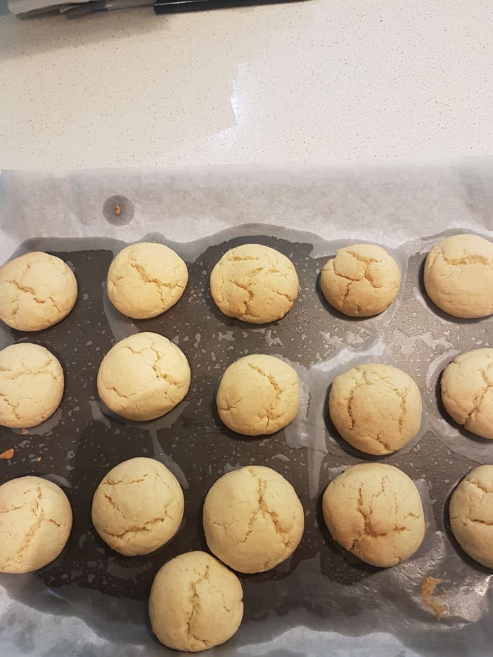 How to Make Delicious Greek Shortbread Cookies (Kourambiethes) - Delishably