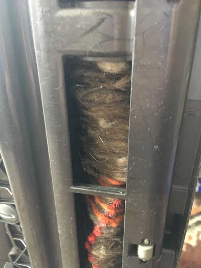 What to Do If a Dyson Vacuum Cleaner Has Stopped Picking up Dirt