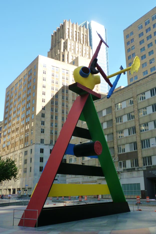 Fantastic Sculptural Art in Downtown Houston, Texas - WanderWisdom