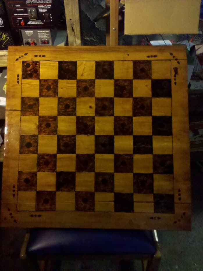 How To Make A Chess Board: Guide To Drawing, Scoring And Wood Burning 