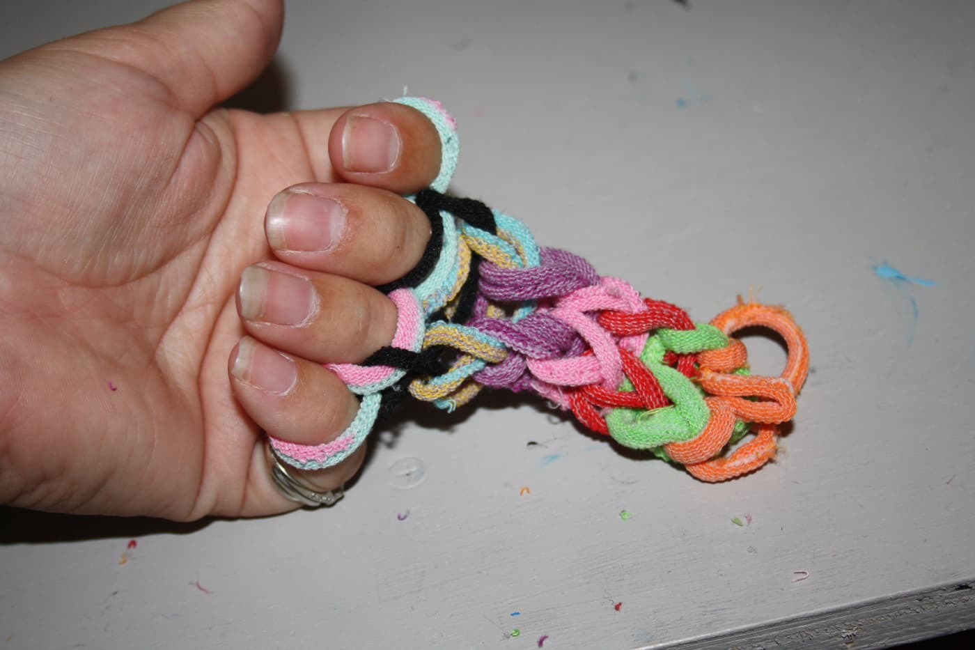 How To Use Loop and Loom Weaving For Different Craft Projects - HubPages