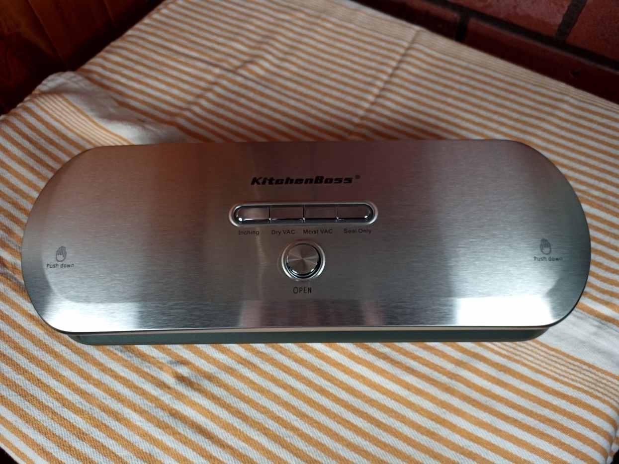 Review of the KitchenBoss G210 Vacuum Sealer Delishably