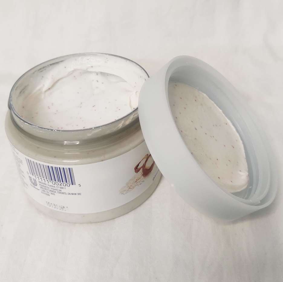 Dove Exfoliating Body Polish Review Crushed Macadamia & Rice Milk