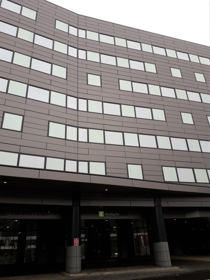 Holiday Inn Express London Heathrow Terminal 4 Review - WanderWisdom