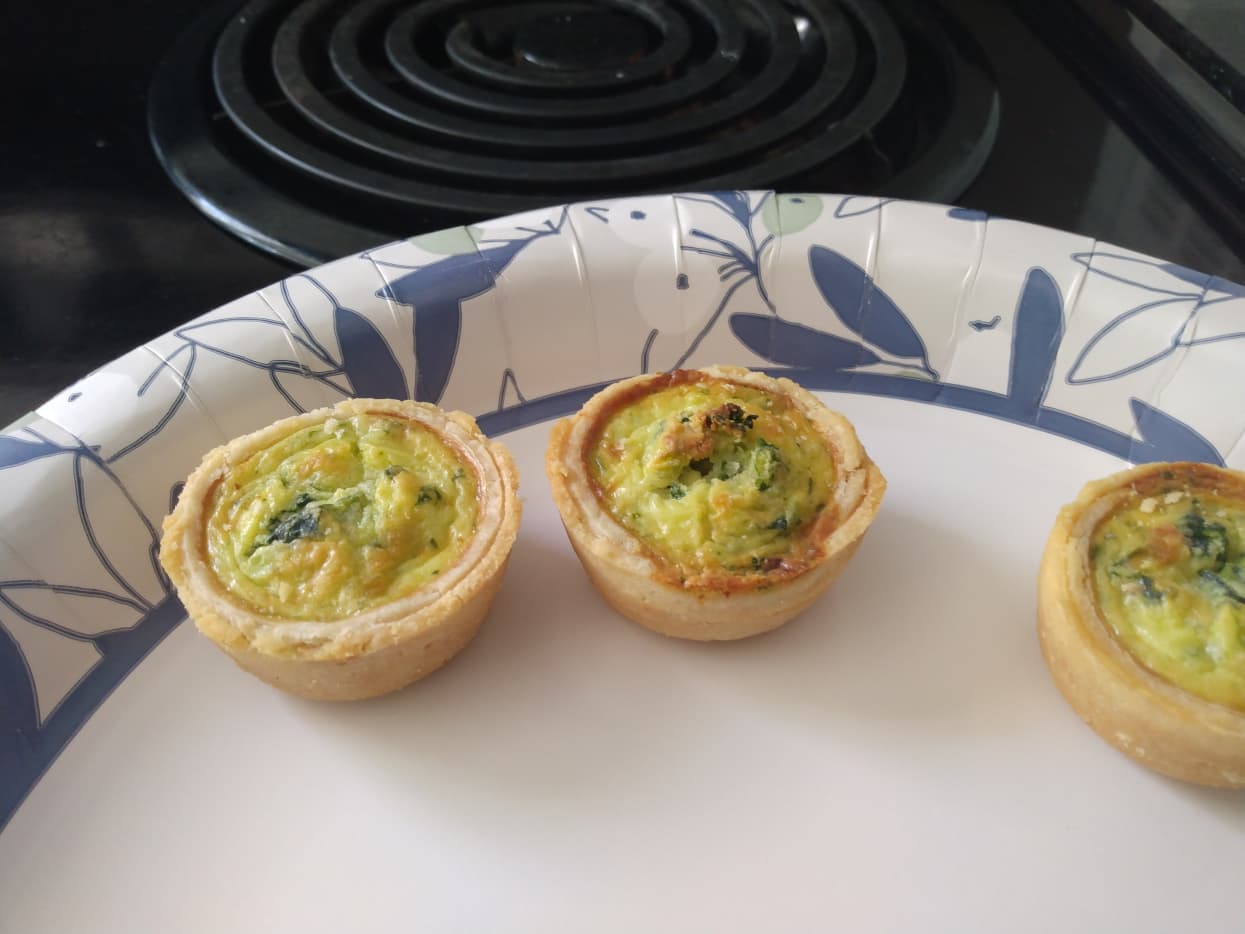 A Review of Signature Select Mini Quiche Snacks - HubPages