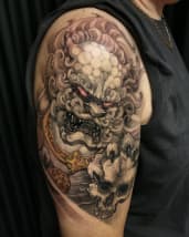 The-guardian-lions-foo-dog-tattoo-betydninger-historie-tatovering-billeder