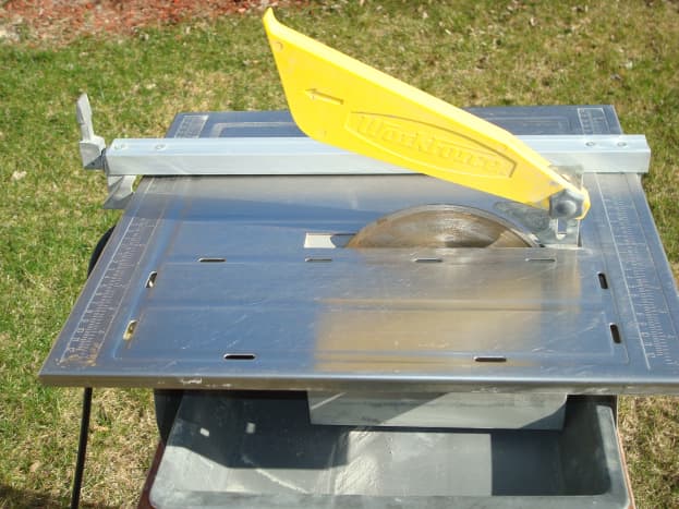 The perfect wet saw for cutting stone veneer and stone tiles