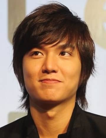 Lee Min Ho is one of the most popular Hallyu stars globally.
