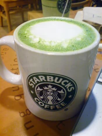 The color of the matcha makes this drink almost as cool-looking as the vanilla rooibos tea latte.