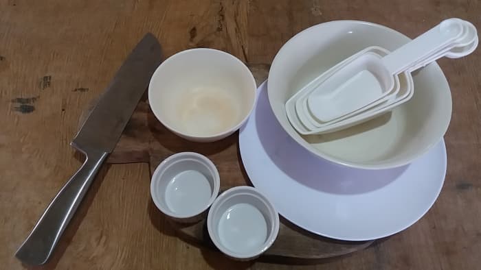utensils for preparing the ingredients