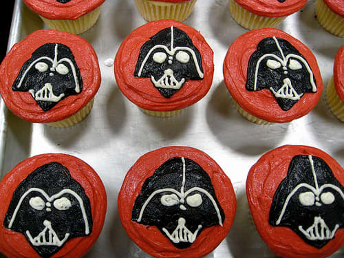 Star Wars Cake And Cupcake Ideas For Parties Delishably