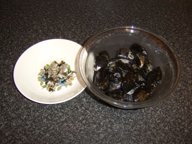 Barnacles and beards removed from fresh mussels