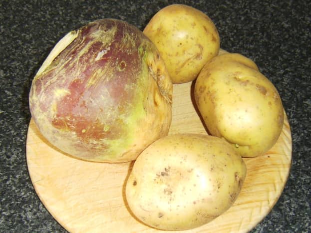 Swede turnip and potatoes are the principal ingredients of clapshot