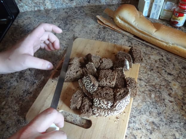 Cut the bread into small pieces.