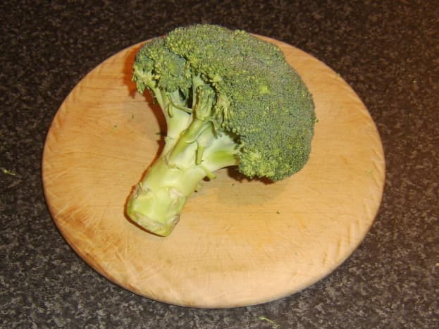 Small head of broccoli