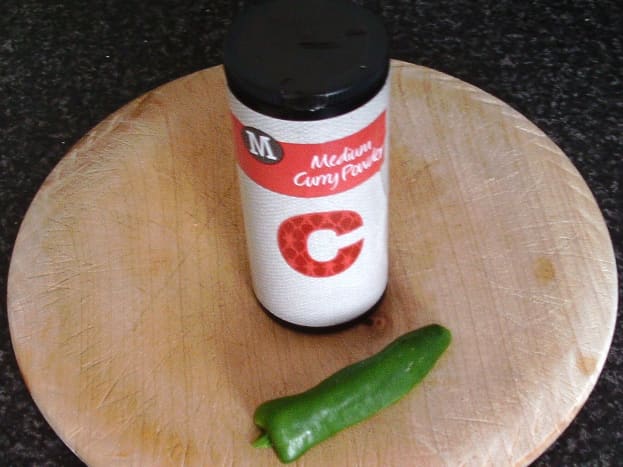 Curry powder and fresh green chilli