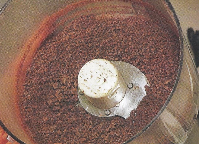 Pulverize the chocolate in the bowl of a food processor