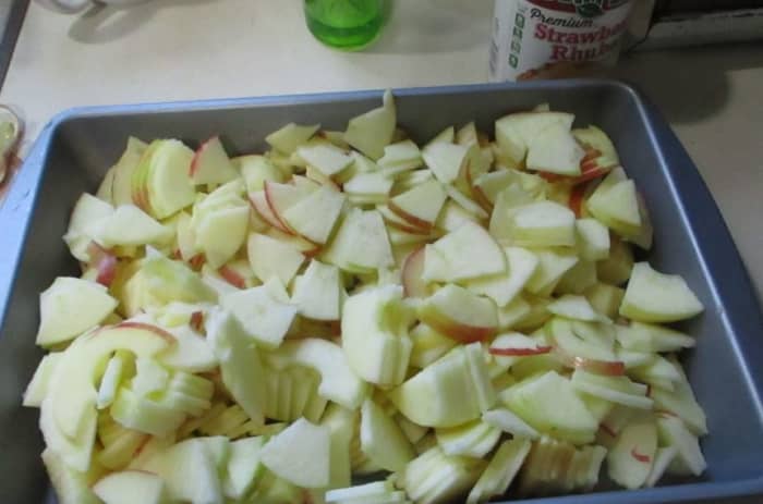 apples in pan, sliced, peeled and cut into small pieces