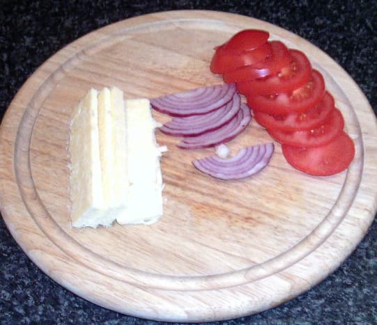 Cheddar cheese, red onion and tomato