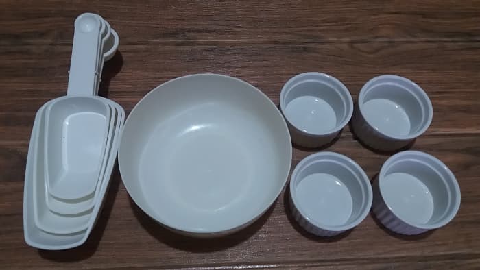 utensils for making egg-free pie