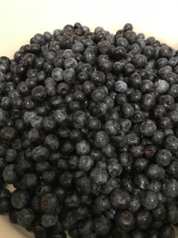 Fresh blueberries are amazing, although if frozen correctly, frozen berries are of such high quality that there's almost no difference. Simple rinse and pick over eight cups of fresh berries.