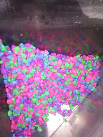 The remaining pebbles.