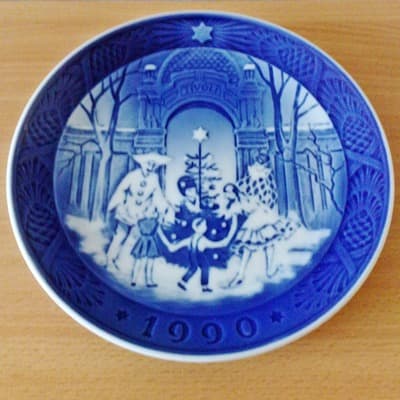 My 1990 Royal Copenhagen Plate - will sell for around &pound;10 - &pound;15