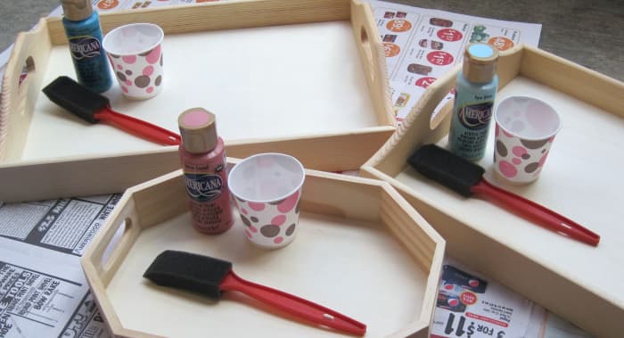 make-a-vintage-style-inspired-wooden-tray