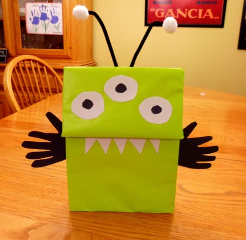 Our finished alien hand puppet.