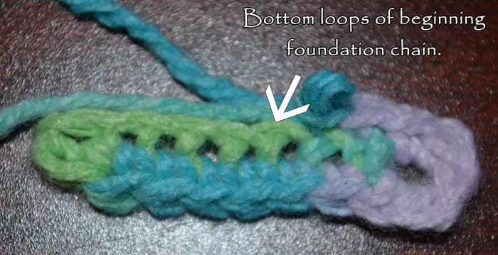 Bottom loops of beginning foundation chain.