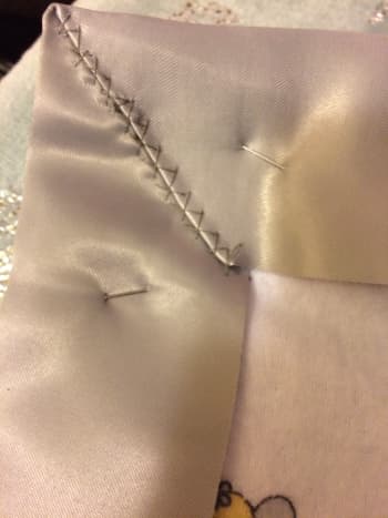 How to sew Blanket Binding - Satin binding on Baby blankets or
