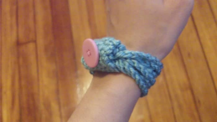 Here is a chain stitch bangle with button.