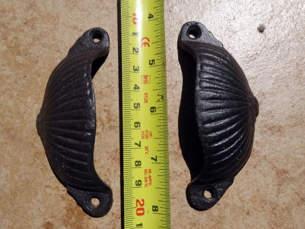 Antique style scallop shell cast iron cup handles