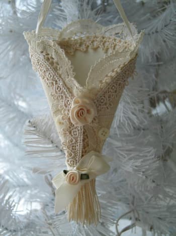 How to Make Victorian-Style Lace Christmas Ornaments - Holidappy