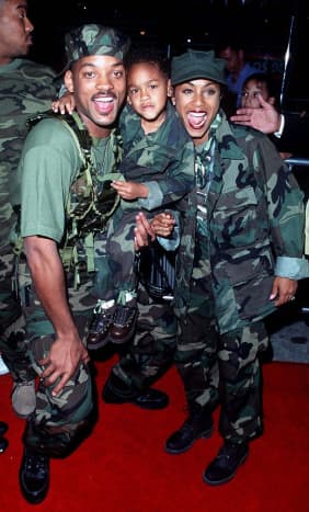 Will Smith with his son and wife Jada at 1996's Independence Day premiere.
