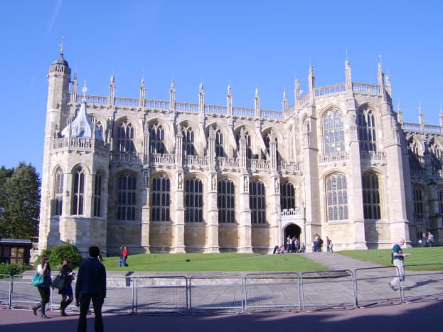 St George's Chapel in the Lower Ward of Windsor Castle continues to be a place of worship and also represents the final resting places of many former monarchs, including Henry VIII and George VI
