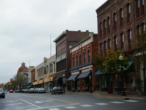 A Marquette downtown street scene