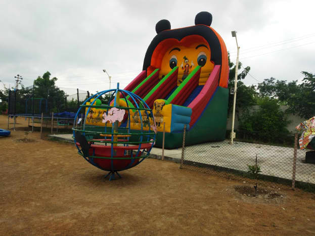 LPL Kid's Amusement Park