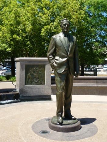 George H. W. Bush Monument: Sesquicentennial Park, Houston - WanderWisdom