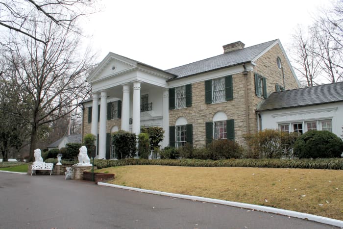 Elvis' mansion near Memphis, Tennessee.