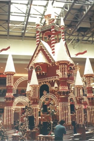 Staten Island Mall, December 1991.