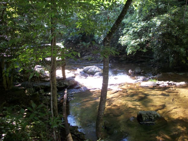 hiking-at-south-mountains-state-park-connelly-springs-nc
